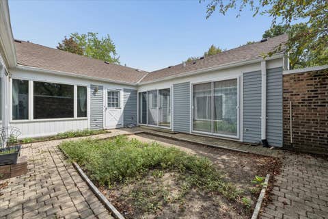 Tiny photo for 2 Pepperell On Asbury, Rolling Meadows, IL 60008 (MLS # 12731708)