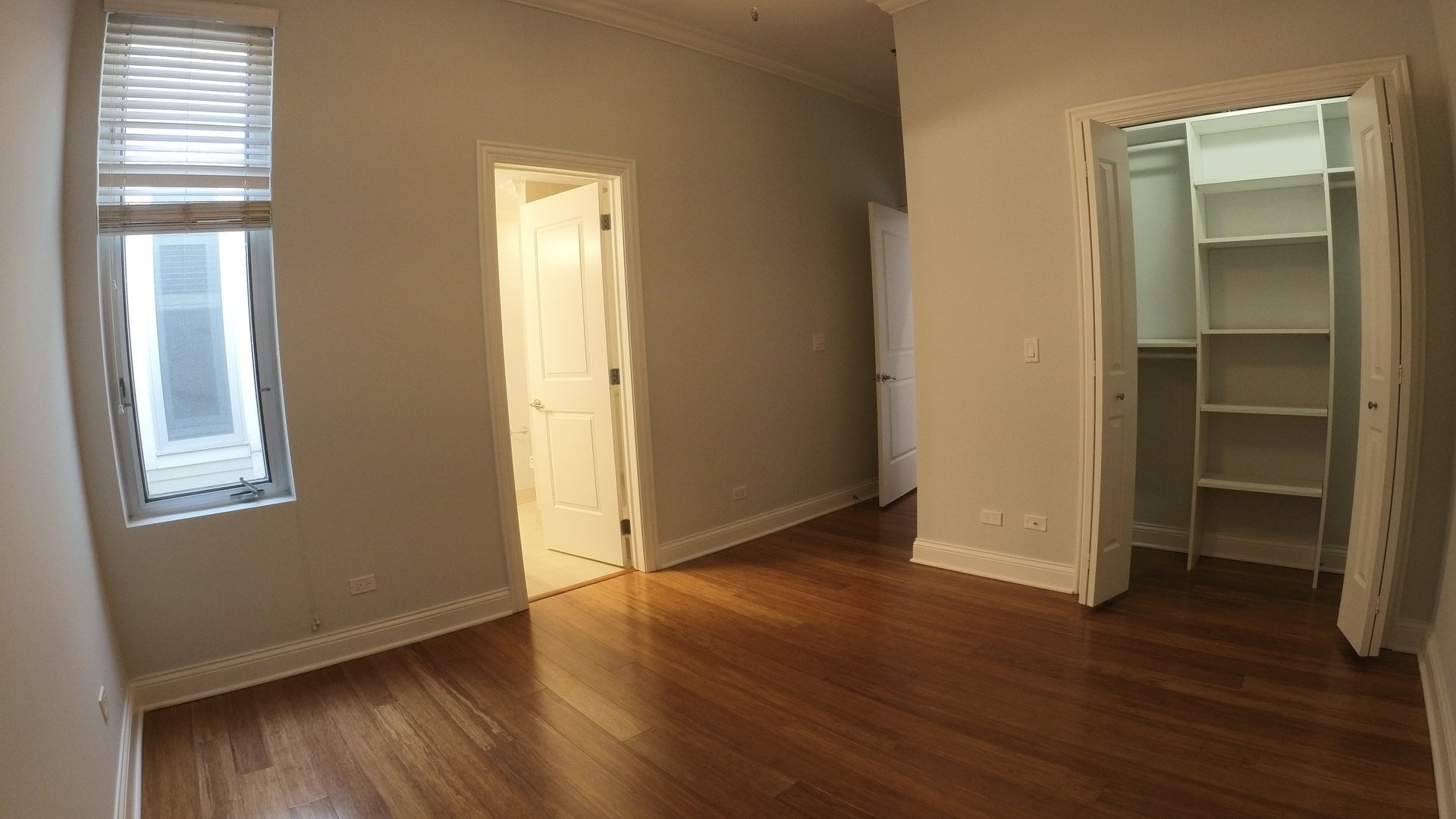 1609 W Warren Boulevard 404