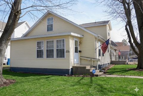Photo of 420 Adams Street, Ottawa, IL 61350 (MLS # 12584417)