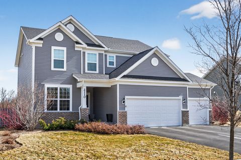 Photo of 2110 Silver Leaf Drive, Island Lake, IL 60042 (MLS # 12578525)