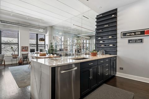 Tiny photo for 936 W MADISON Street #2A, Chicago, IL 60607 (MLS # 12578502)