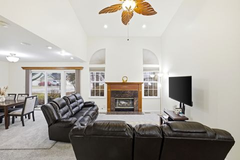 Tiny photo for Glendale Heights, IL 60139 (MLS # 12580078)