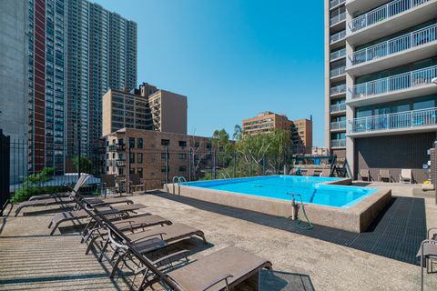Tiny photo for 6145 N Sheridan Road #27A, Chicago, IL 60660 (MLS # 12487727)