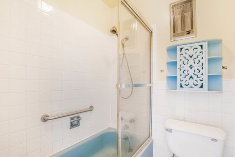 Tiny photo for 6145 N Sheridan Road #27A, Chicago, IL 60660 (MLS # 12487727)