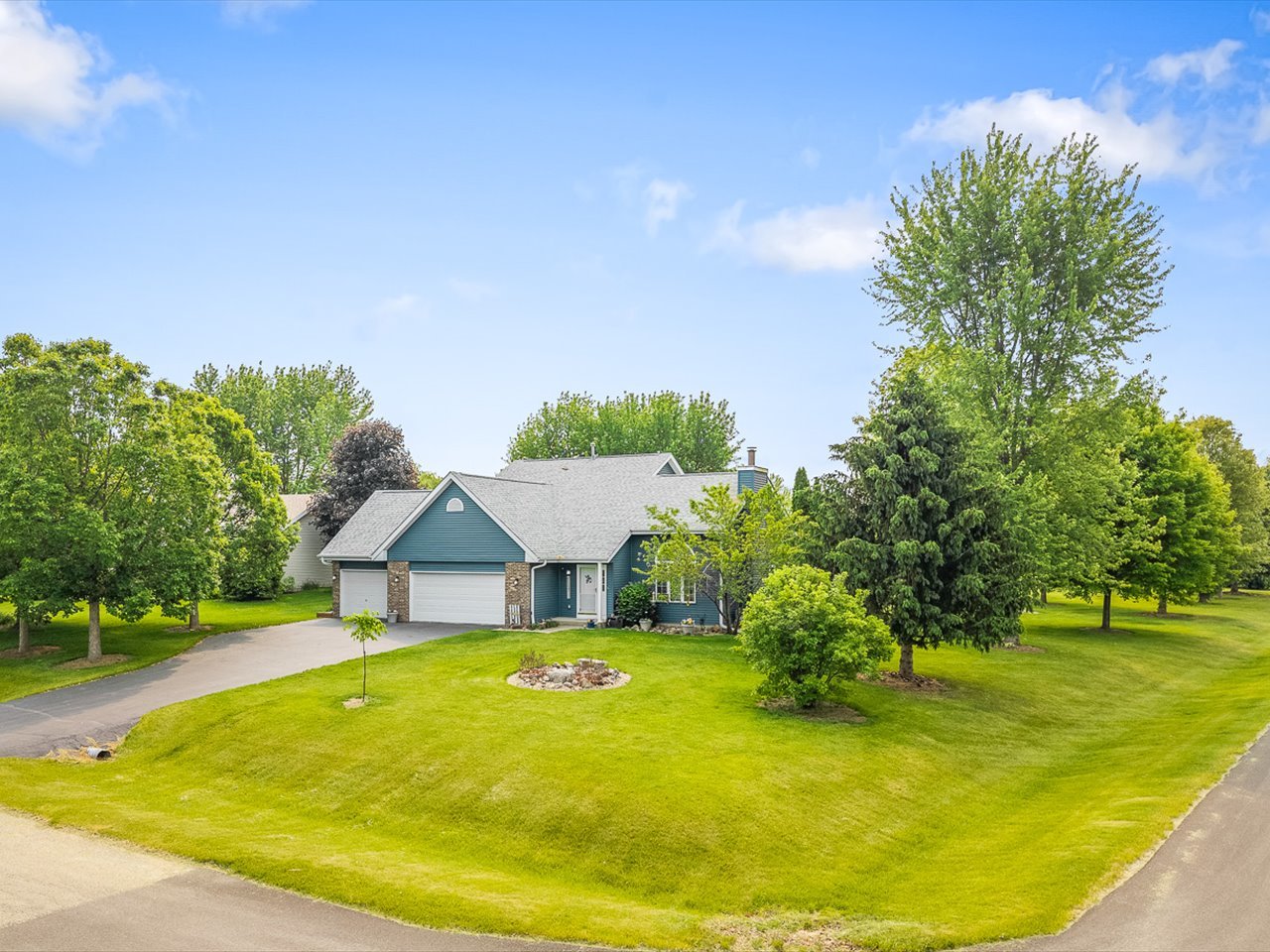 772 Woodsong Court