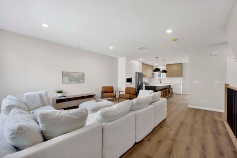 Tiny photo for 944 Beloit Avenue #2, Forest Park, IL 60130 (MLS # 12579445)