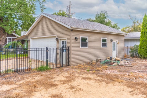 Tiny photo for 502 W Grove Street, Pontiac, IL 61764 (MLS # 12761085)