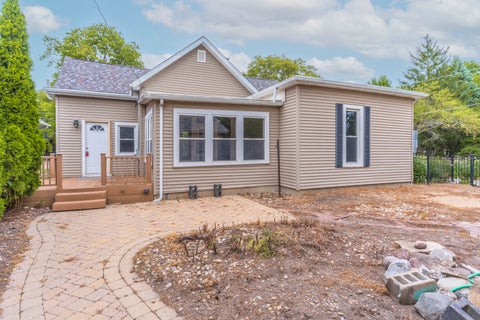 Tiny photo for 502 W Grove Street, Pontiac, IL 61764 (MLS # 12761085)
