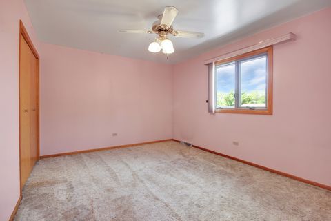 Tiny photo for 16909 Paxton Avenue, South Holland, IL 60473 (MLS # 12481001)