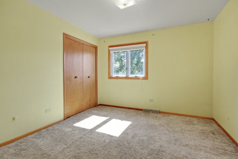 Tiny photo for 16909 Paxton Avenue, South Holland, IL 60473 (MLS # 12481001)