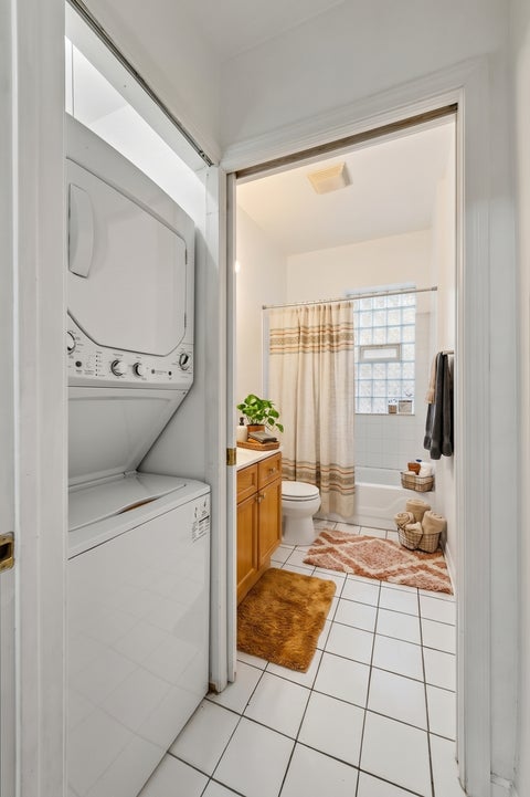 Tiny photo for 3110 W Belle Plaine Avenue #1, Chicago, IL 60618 (MLS # 12782478)