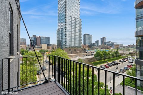 Tiny photo for 401 N Aberdeen Street #4S, Chicago, IL 60642 (MLS # 12500419)