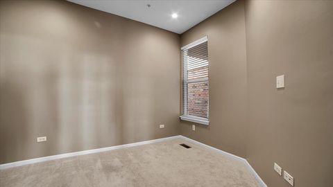 Tiny photo for 1706 Buckingham Drive, Des Plaines, IL 60018 (MLS # 12505118)