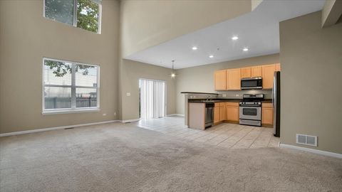 Tiny photo for 1706 Buckingham Drive, Des Plaines, IL 60018 (MLS # 12505118)