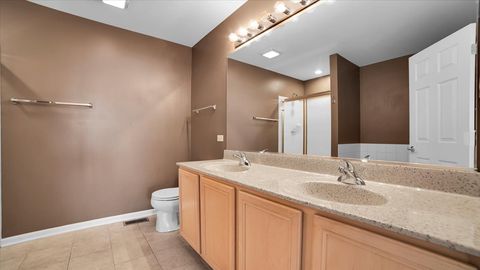 Tiny photo for 1706 Buckingham Drive, Des Plaines, IL 60018 (MLS # 12505118)