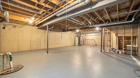 Tiny photo for 1706 Buckingham Drive, Des Plaines, IL 60018 (MLS # 12505118)