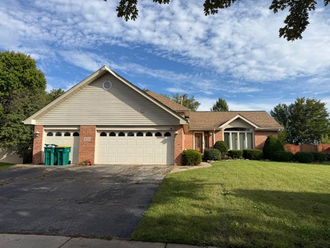Photo of 16350 Winding Creek Road, Plainfield, IL 60586 (MLS # 12777182)