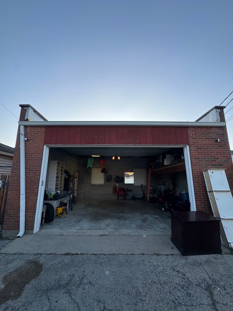 4507 N New England Avenue