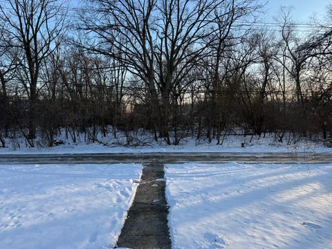 Tiny photo for 1044 S Ellsworth Avenue, Addison, IL 60101 (MLS # 12551222)