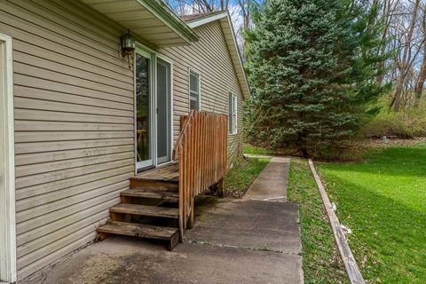 Tiny photo for 164 COLUMBIA St, Poplar Grove, IL 61065 (MLS # 12588752)