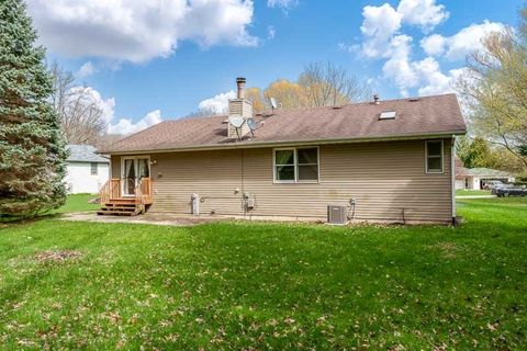 Tiny photo for 164 COLUMBIA St, Poplar Grove, IL 61065 (MLS # 12588752)