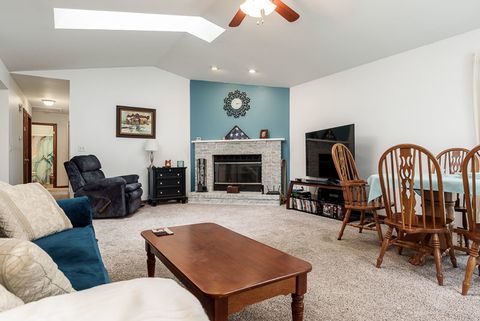 Tiny photo for 164 COLUMBIA St, Poplar Grove, IL 61065 (MLS # 12588752)