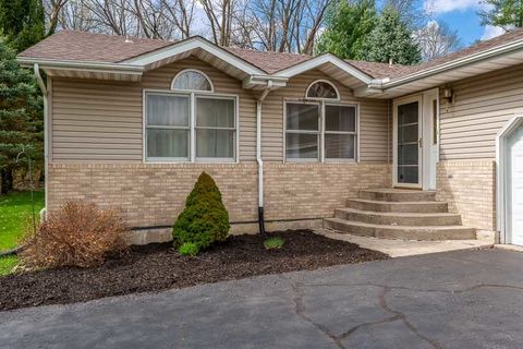 Tiny photo for 164 COLUMBIA St, Poplar Grove, IL 61065 (MLS # 12588752)