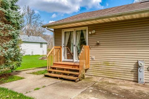 Tiny photo for 164 COLUMBIA St, Poplar Grove, IL 61065 (MLS # 12588752)