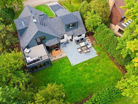 Tiny photo for 4072 Bunker Lane, Wilmette, IL 60091 (MLS # 12467080)