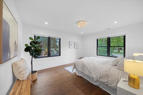 Tiny photo for 4072 Bunker Lane, Wilmette, IL 60091 (MLS # 12467080)