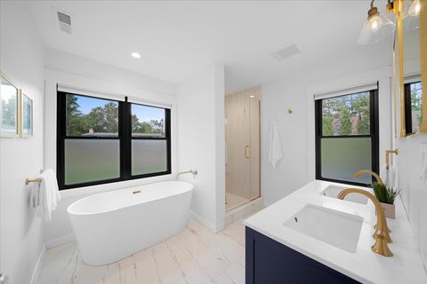 Tiny photo for 4072 Bunker Lane, Wilmette, IL 60091 (MLS # 12467080)