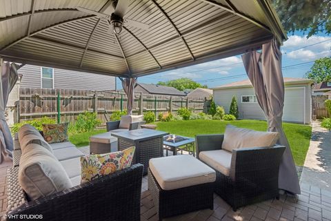 Tiny photo for 5061 N Kimberly Avenue, Chicago, IL 60630 (MLS # 12577053)