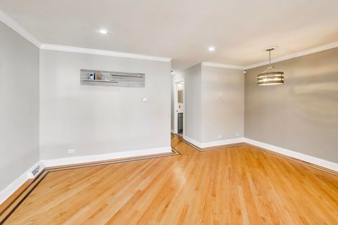 Tiny photo for 5061 N Kimberly Avenue, Chicago, IL 60630 (MLS # 12577053)