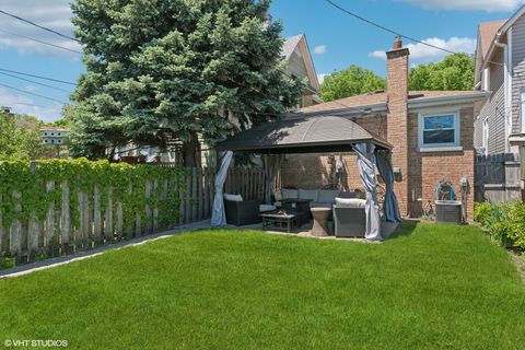 Tiny photo for 5061 N Kimberly Avenue, Chicago, IL 60630 (MLS # 12577053)