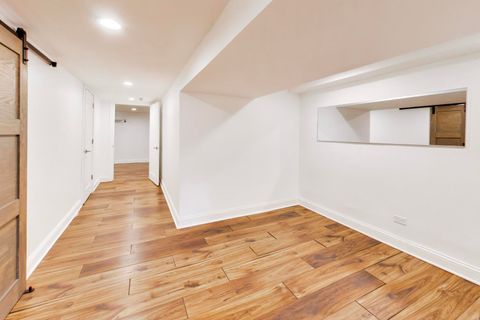 Tiny photo for 5061 N Kimberly Avenue, Chicago, IL 60630 (MLS # 12577053)