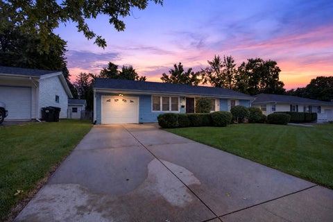 Photo of 405 Warren Avenue, Normal, IL 61761 (MLS # 12773868)