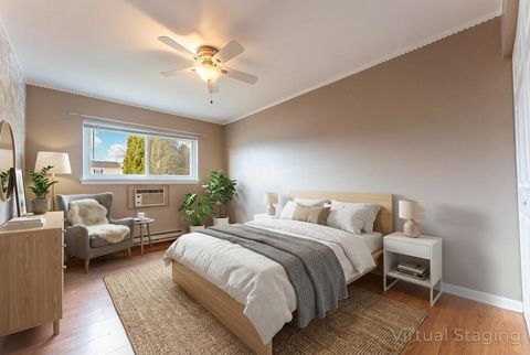 Tiny photo for 802 E OLD WILLOW Road #114, Prospect Heights, IL 60070 (MLS # 12543274)