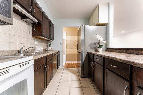 Tiny photo for 802 E OLD WILLOW Road #114, Prospect Heights, IL 60070 (MLS # 12543274)