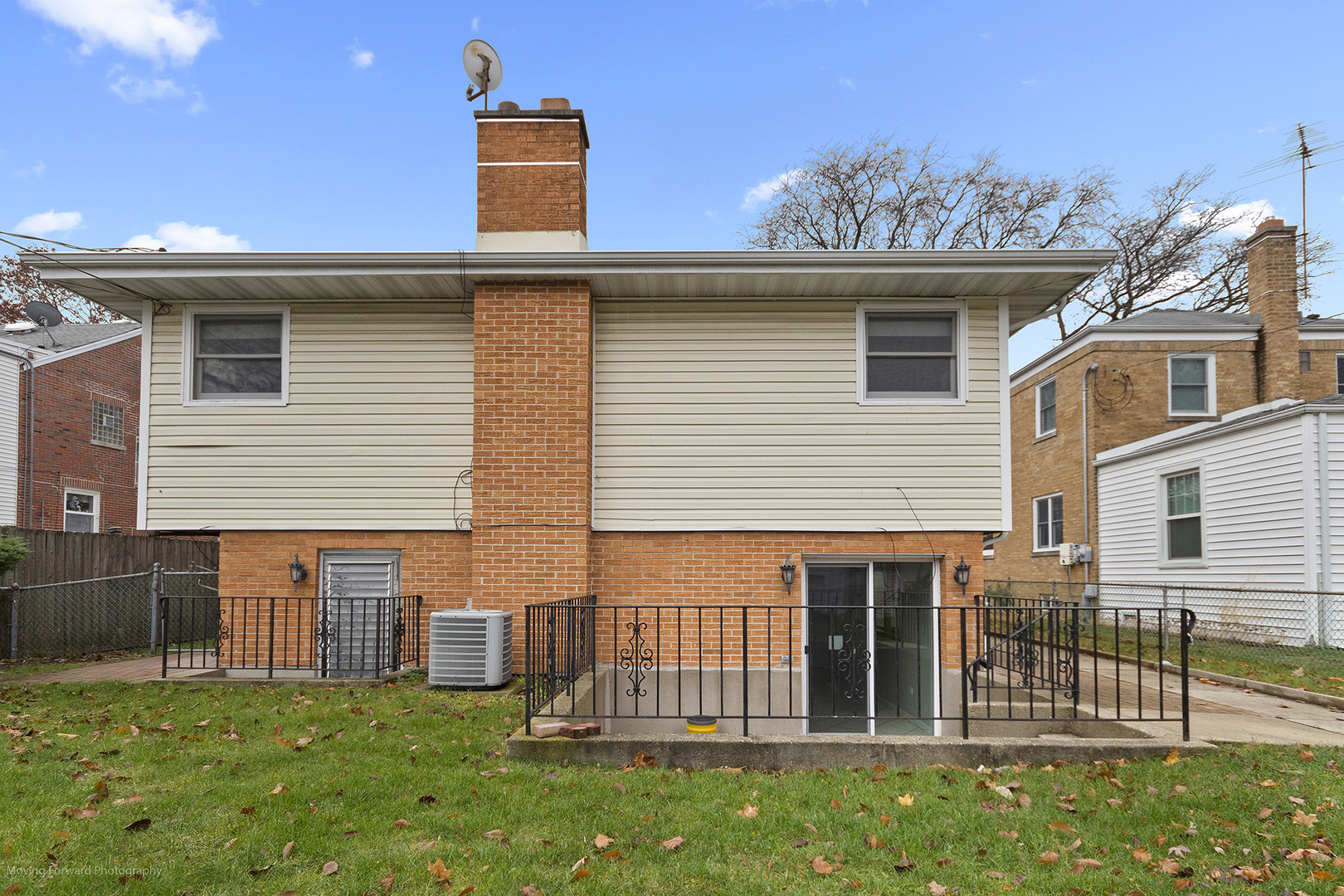 Niles, Illinois 60714, United States, 3 Bedrooms Bedrooms, ,2 BathroomsBathrooms,Residential,Active,249430