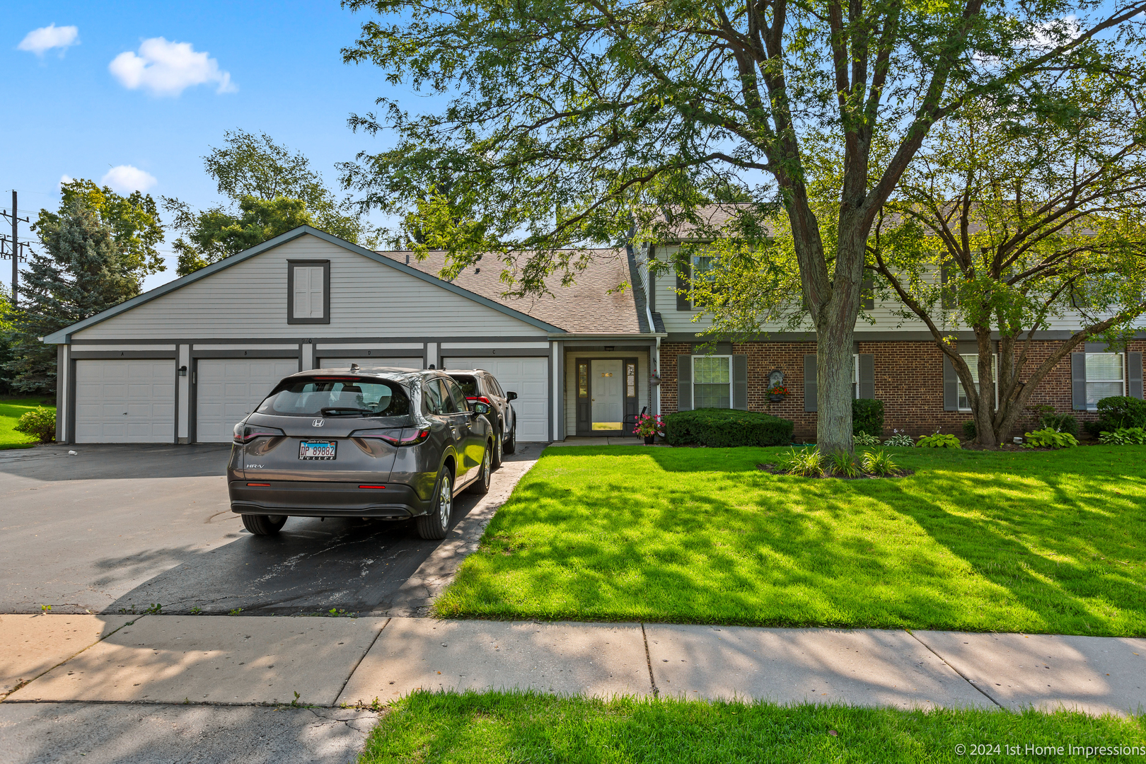 View Wauconda, IL 60084 condo