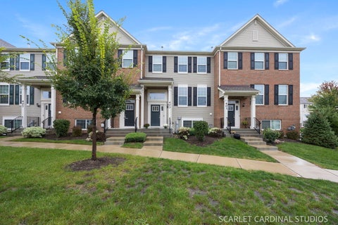 Photo of 403 Shadow Court, Oswego, IL 60543 (MLS # 12768994)