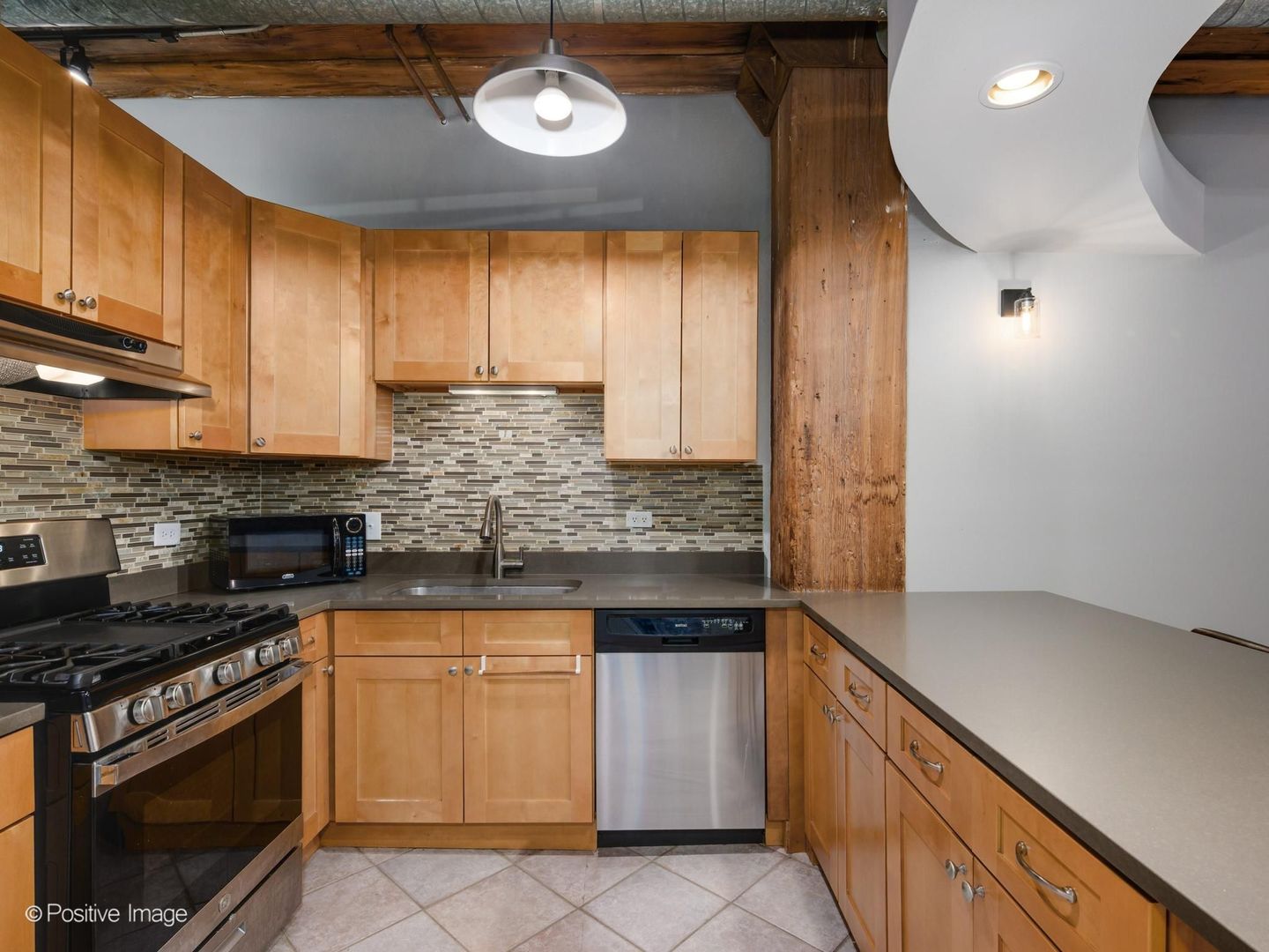732 S Financial Place 411