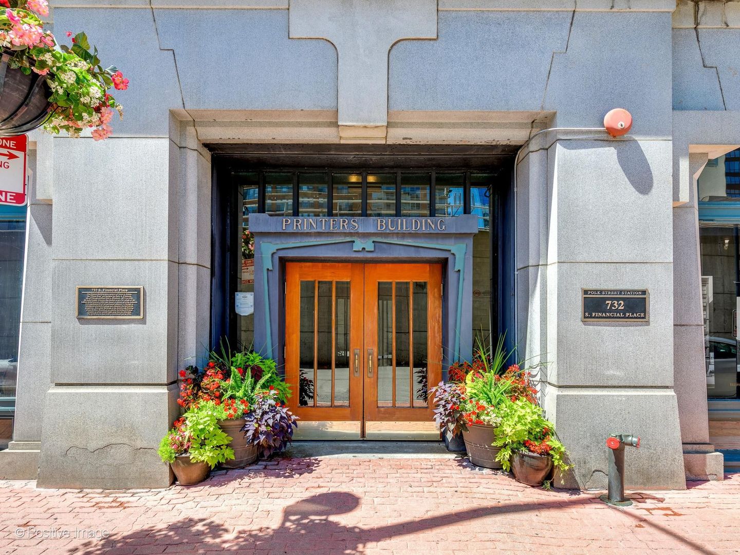 732 S Financial Place 411