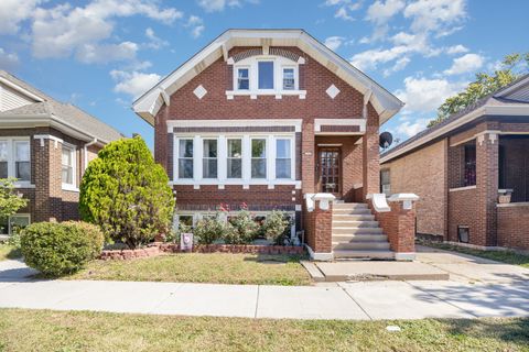 Photo of 2343 Gunderson Avenue, Berwyn, IL 60402 (MLS # 12488402)