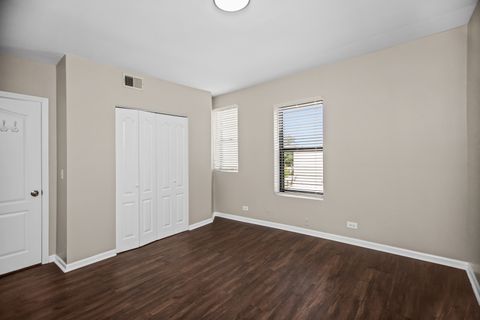 Tiny photo for 4523.5 S Drexel Boulevard #3W, Chicago, IL 60653 (MLS # 12430436)