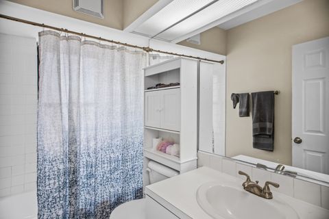Tiny photo for 4523.5 S Drexel Boulevard #3W, Chicago, IL 60653 (MLS # 12430436)