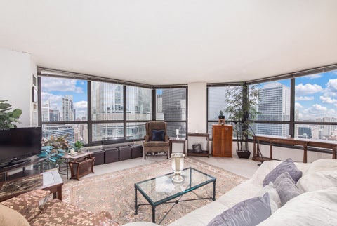 Tiny photo for 405 N WABASH Avenue #4004, Chicago, IL 60611 (MLS # 12785486)
