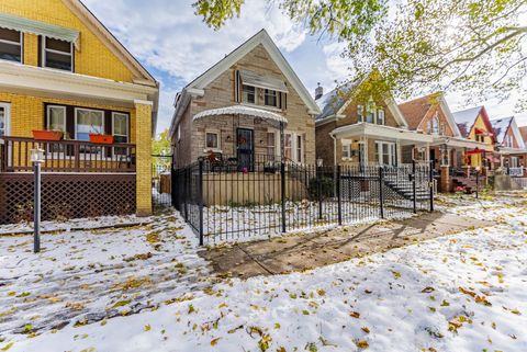Tiny photo for 6933 S Michigan Avenue, Chicago, IL 60637 (MLS # 12519113)