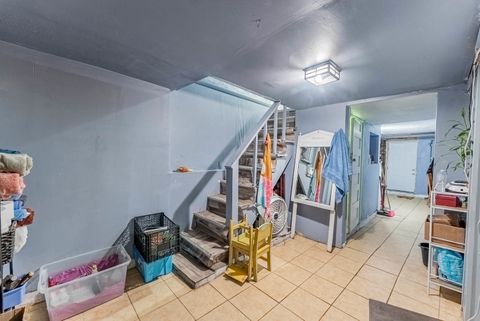 Tiny photo for 6933 S Michigan Avenue, Chicago, IL 60637 (MLS # 12519113)