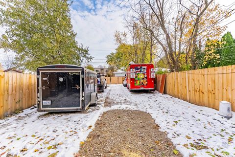 Tiny photo for 6933 S Michigan Avenue, Chicago, IL 60637 (MLS # 12519113)